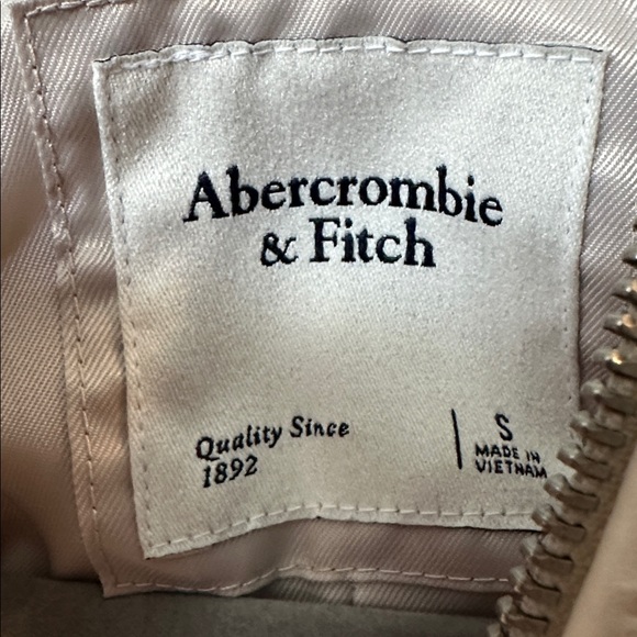 Abercrombie & Fitch Cream Hooded Faux Fur Coat Jacket - Picture 5 of 5